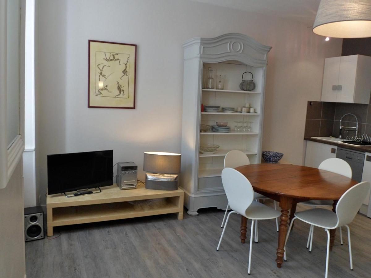 Cosy Flat Market Leilighet La Rochelle  Eksteriør bilde